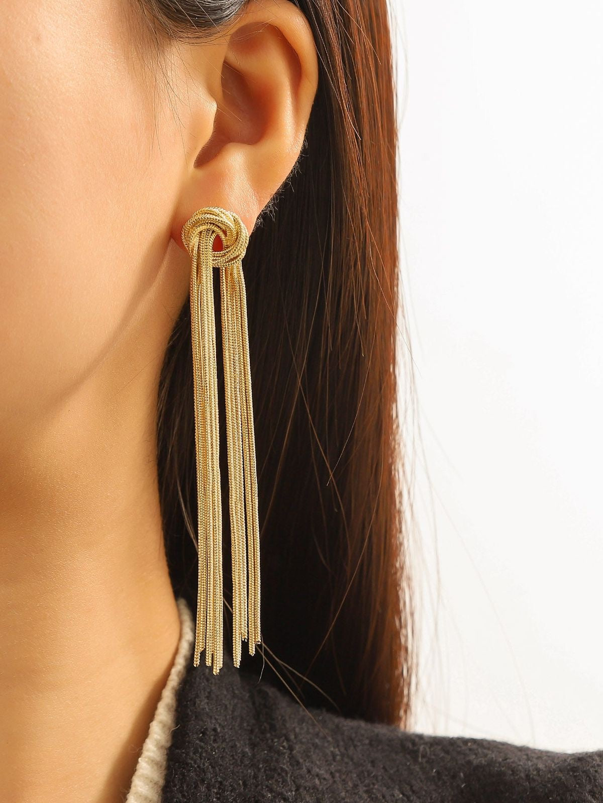 Elegant Knot Tassel Earring